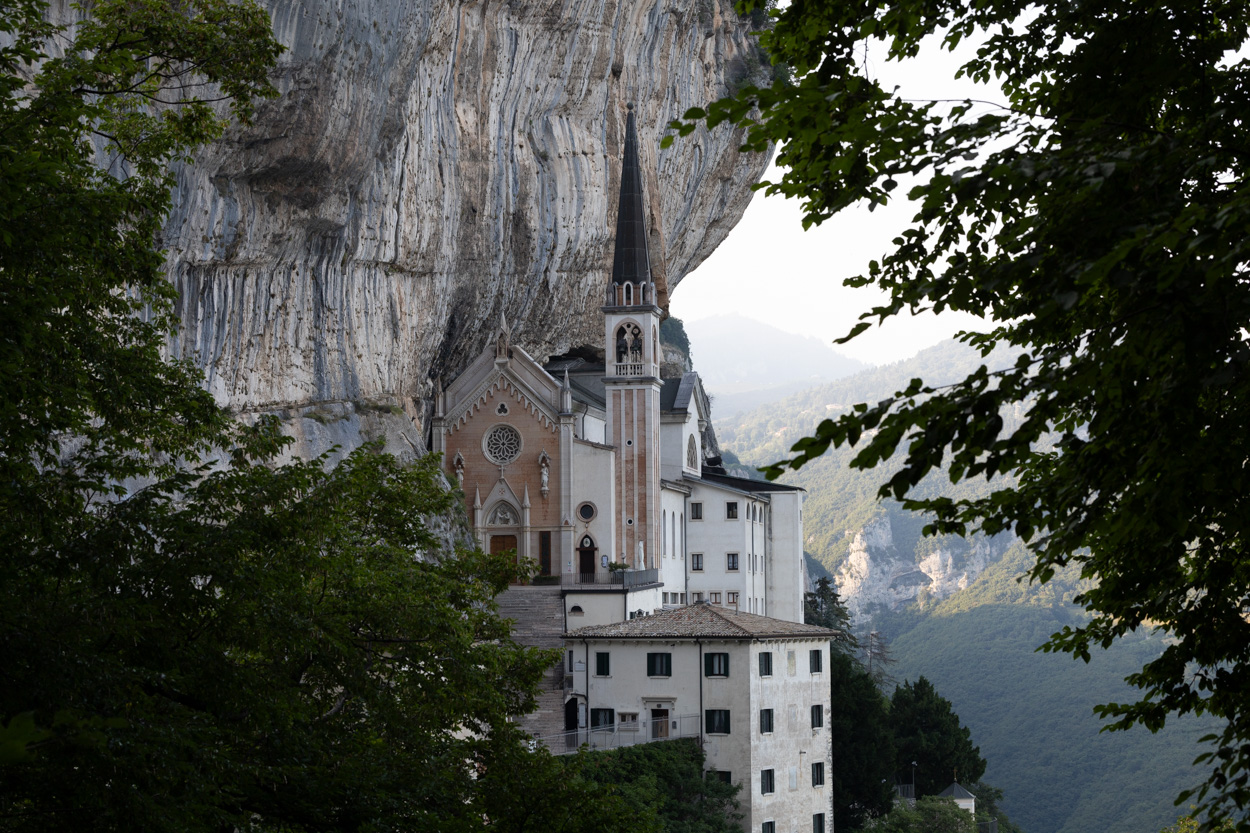 Madonna della Corona